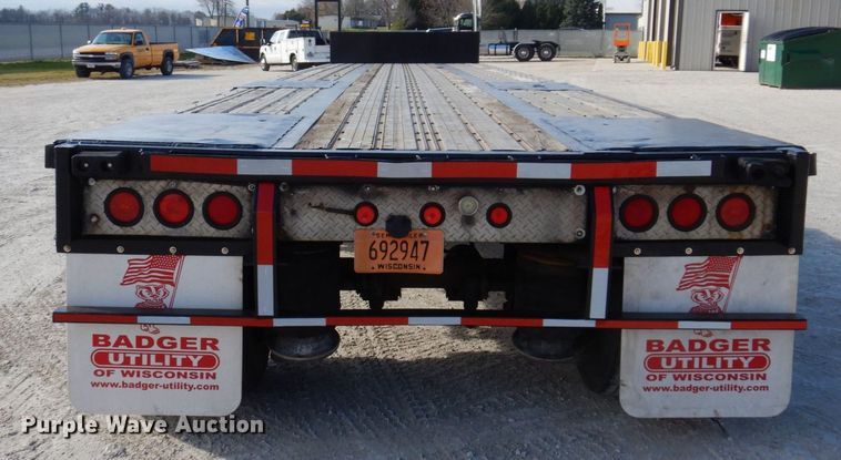 image for item JL9784 1998 Fontaine  drop deck trailer