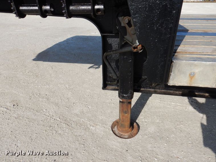 image for item JL9784 1998 Fontaine  drop deck trailer