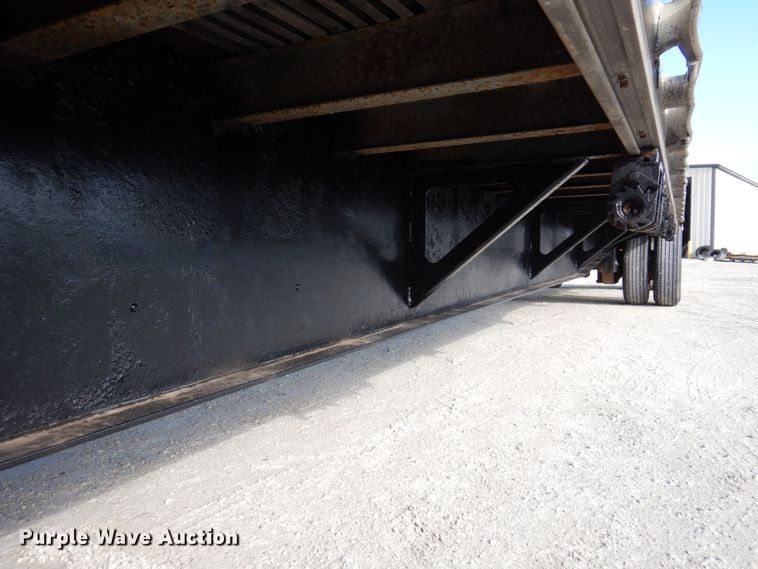 image for item JL9784 1998 Fontaine  drop deck trailer