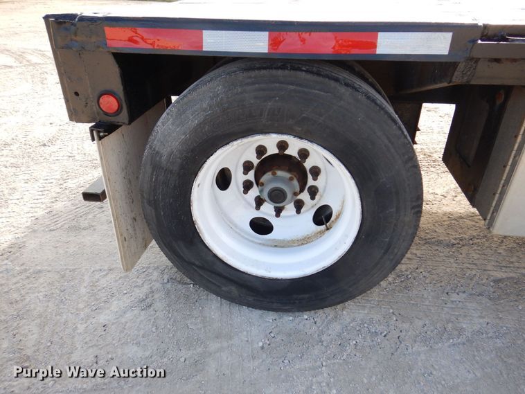 image for item JL9784 1998 Fontaine  drop deck trailer