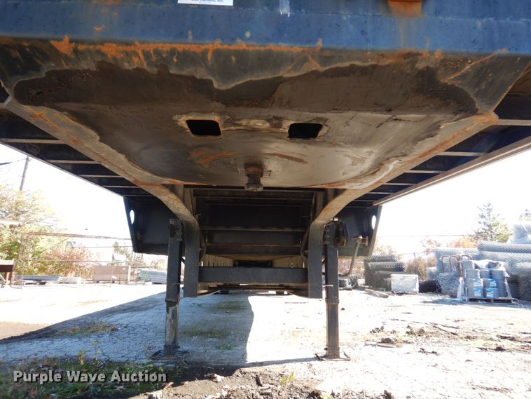 image for item JL9852 2005 Transcraft DTL-2100 W2  drop deck trailer