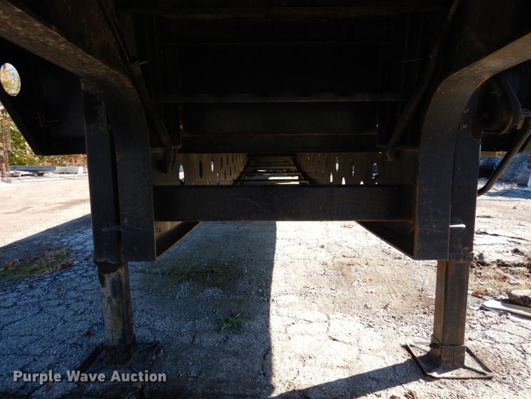 image for item JL9852 2005 Transcraft DTL-2100 W2  drop deck trailer