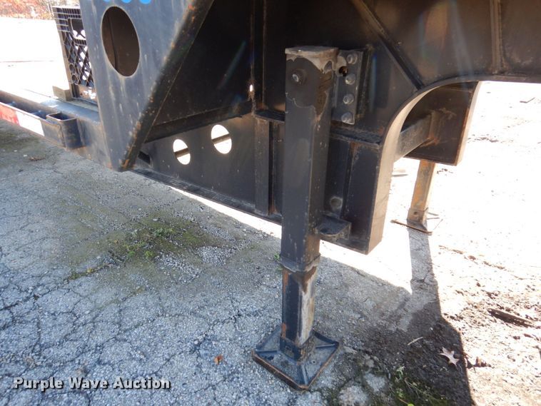 image for item JL9852 2005 Transcraft DTL-2100 W2  drop deck trailer