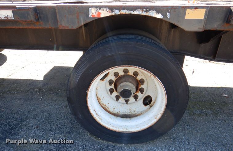 image for item JL9852 2005 Transcraft DTL-2100 W2  drop deck trailer