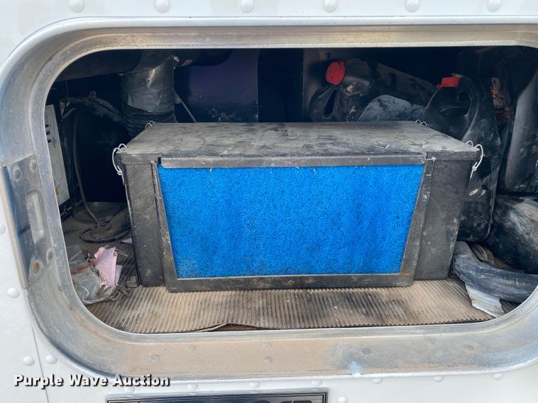 image for item JW9331 2014 Kenworth T660  semi truck