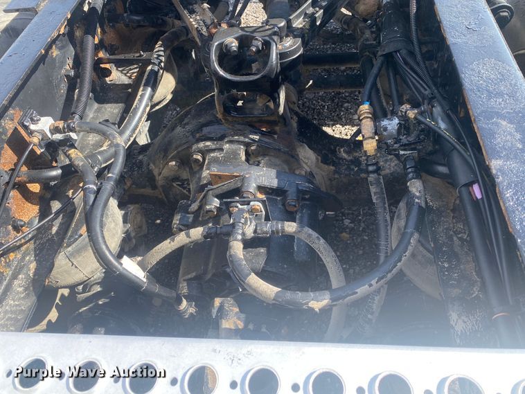 image for item JW9331 2014 Kenworth T660  semi truck