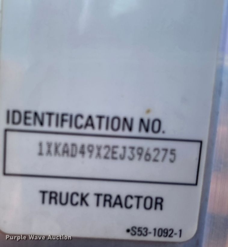 image for item JW9331 2014 Kenworth T660  semi truck