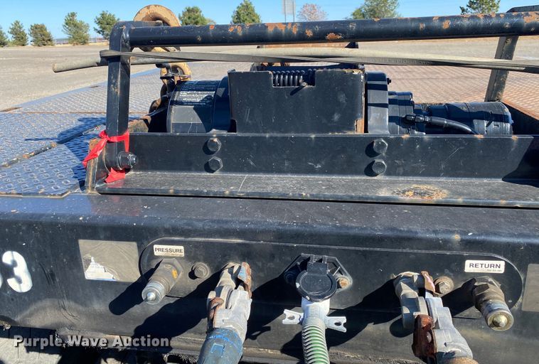 image for item JW9342 2014 Trail King TK80HT-533  drop deck equipment trailer