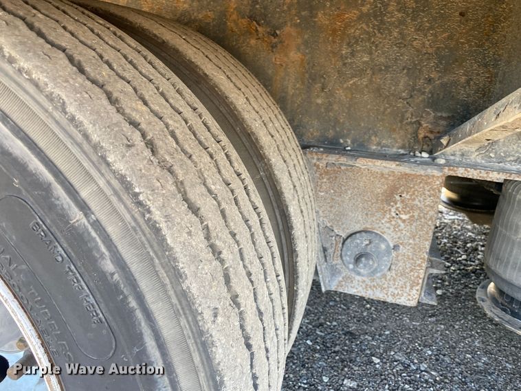 image for item JW9342 2014 Trail King TK80HT-533  drop deck equipment trailer