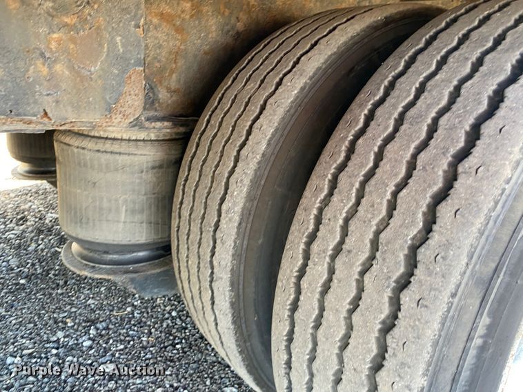 image for item JW9342 2014 Trail King TK80HT-533  drop deck equipment trailer