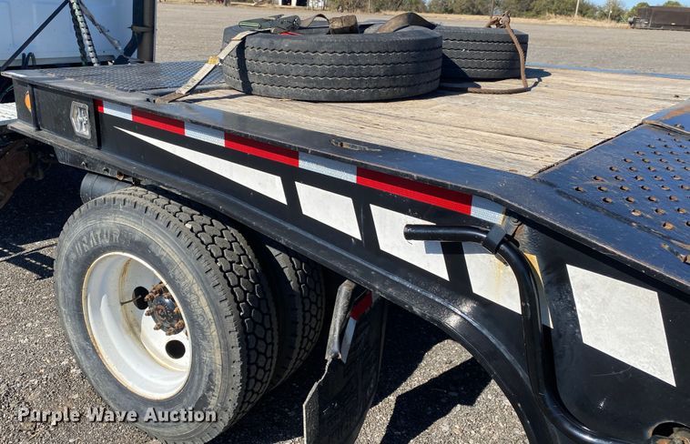 image for item JW9344 2007 Landoll  drop tilt deck equipment trailer