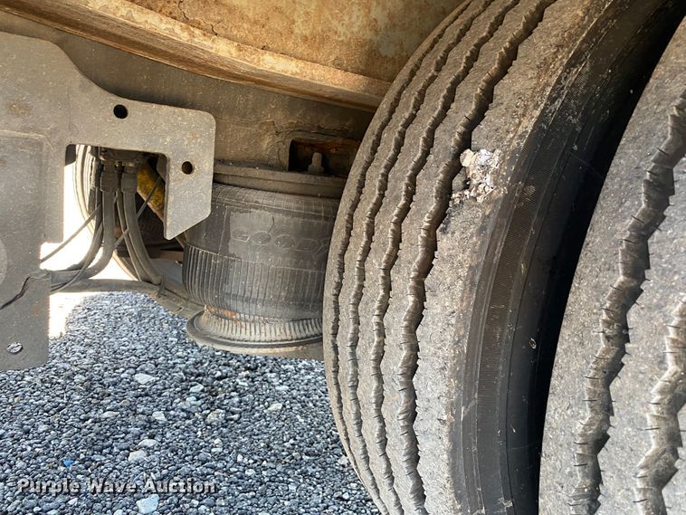 image for item JW9344 2007 Landoll  drop tilt deck equipment trailer