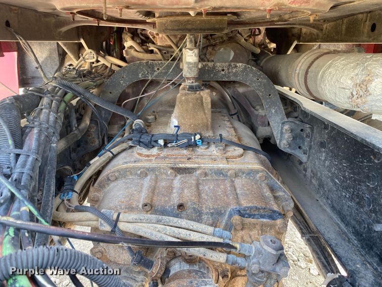 image for item JW9422 2008 Mack CHU613  semi truck