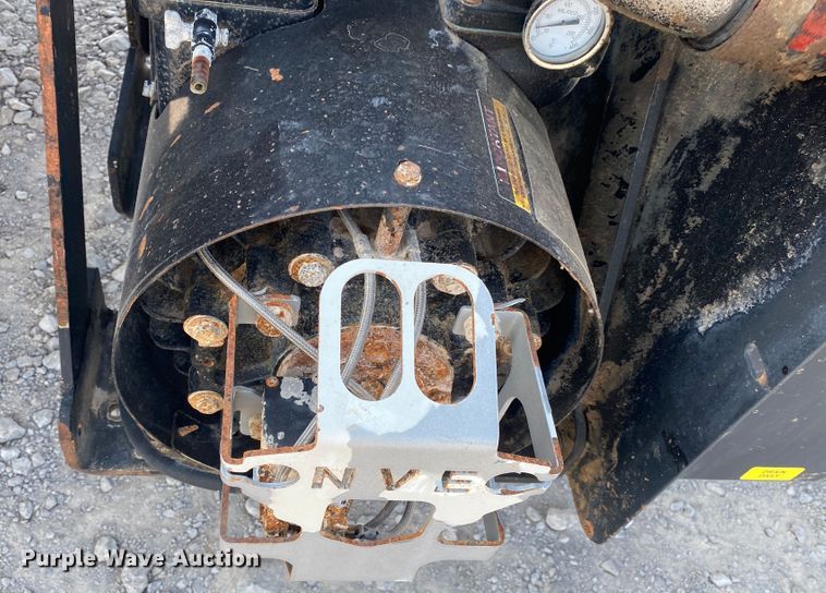 image for item JW9422 2008 Mack CHU613  semi truck