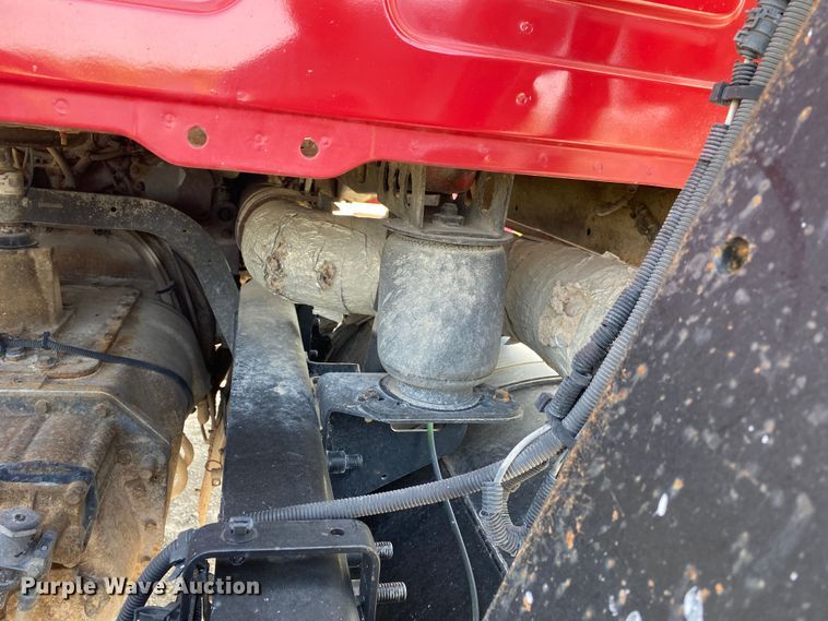 image for item JW9422 2008 Mack CHU613  semi truck