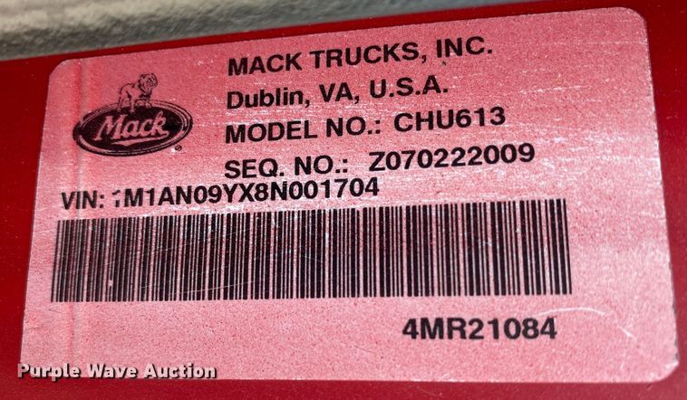 image for item JW9422 2008 Mack CHU613  semi truck