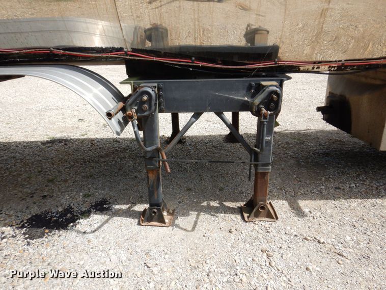 image for item KF9518 1978 Fruehauf  tank trailer