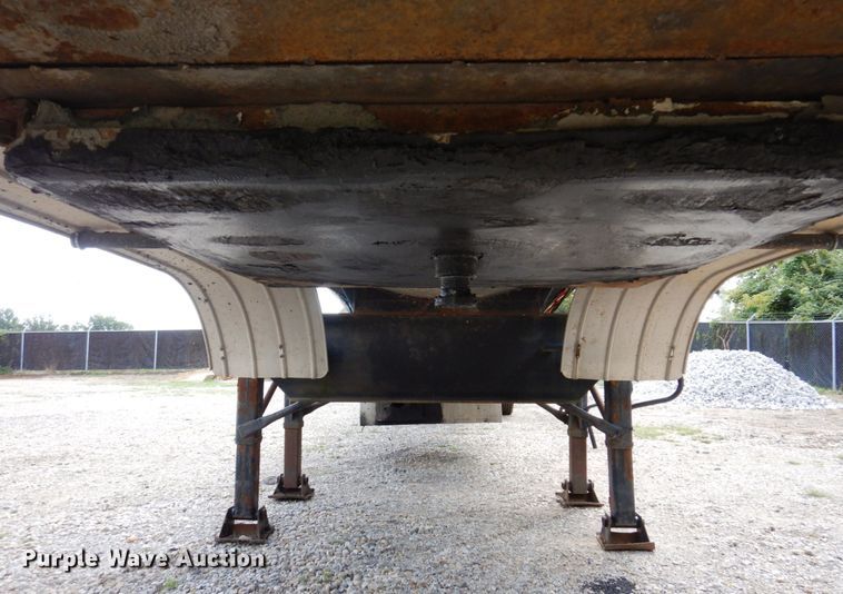 image for item KF9518 1978 Fruehauf  tank trailer