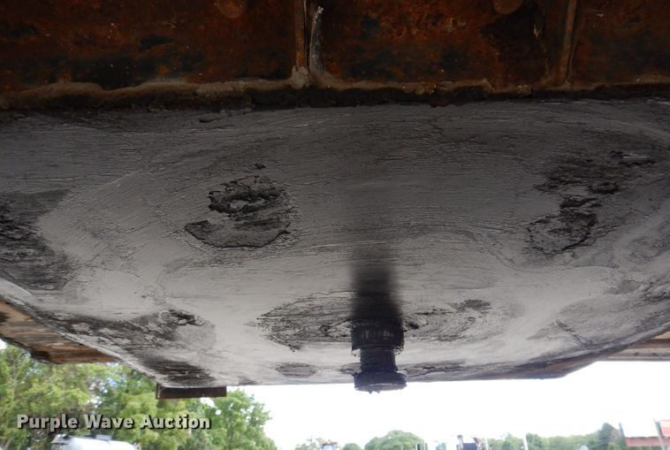 image for item KF9518 1978 Fruehauf  tank trailer