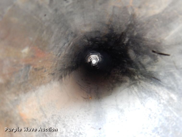 image for item KF9518 1978 Fruehauf  tank trailer