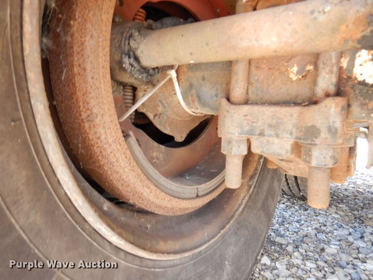 image for item KF9518 1978 Fruehauf  tank trailer