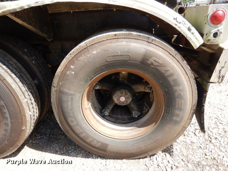 image for item KF9518 1978 Fruehauf  tank trailer