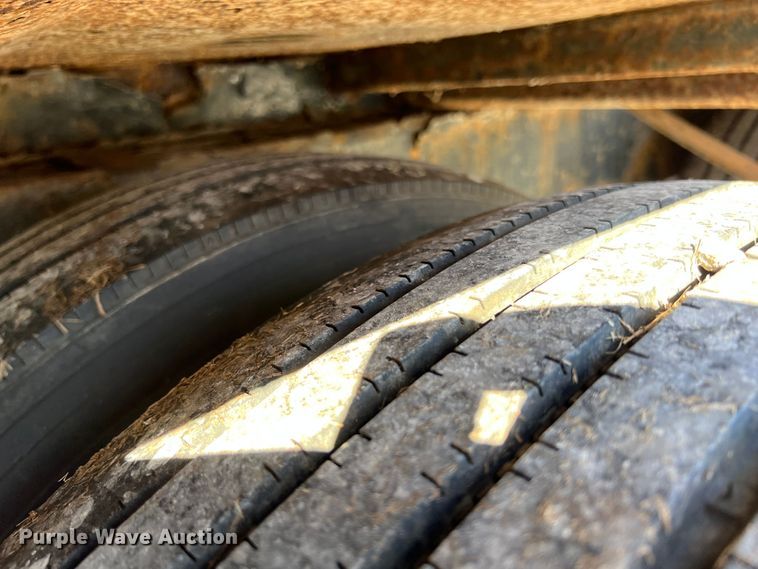 image for item KF9848 2013 Wally-Mo H-7CC  car carrier