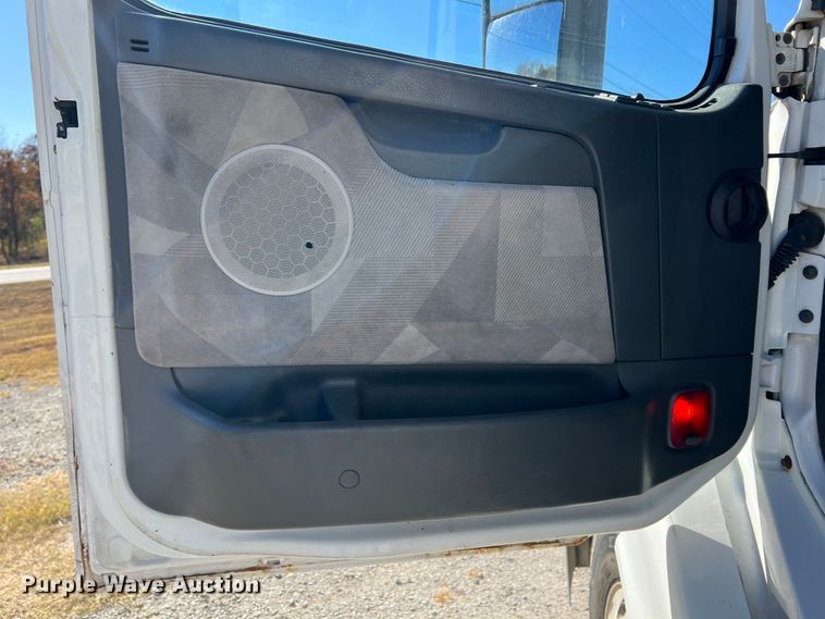 image for item KF9849 2009 Volvo VNL  semi truck