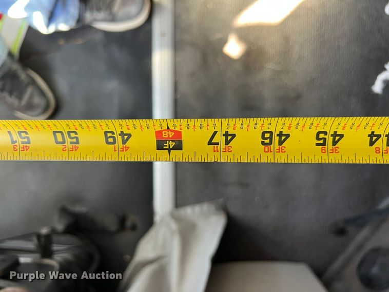 image for item KF9849 2009 Volvo VNL  semi truck