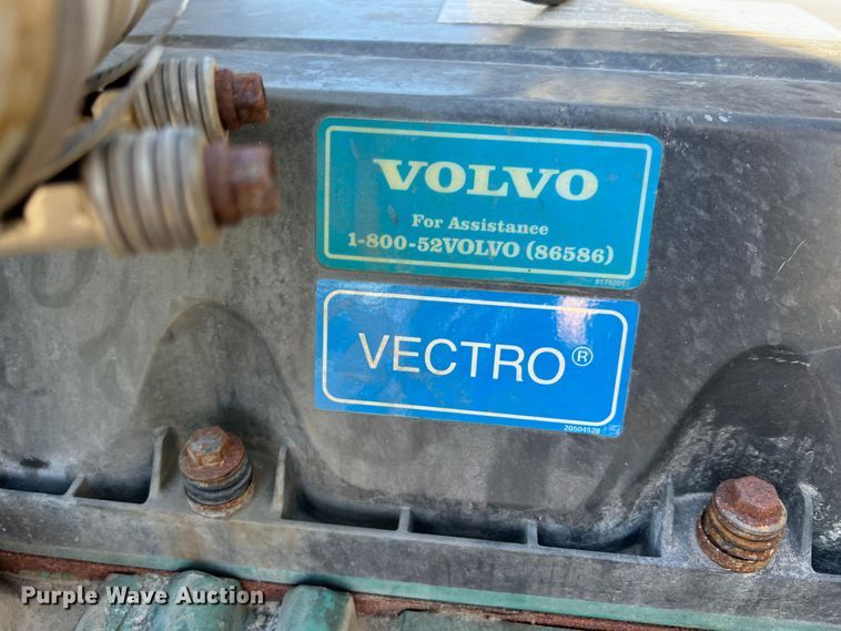 image for item KF9849 2009 Volvo VNL  semi truck