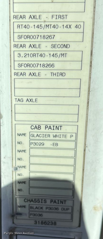 image for item KF9849 2009 Volvo VNL  semi truck