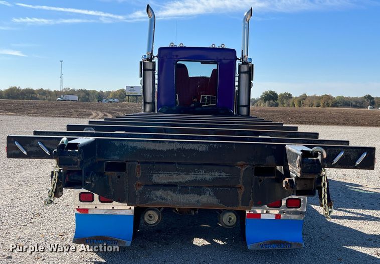 image for item KF9853 1998 Kenworth W900  truck cab and chassis