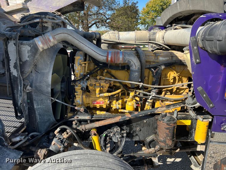 image for item KF9853 1998 Kenworth W900  truck cab and chassis