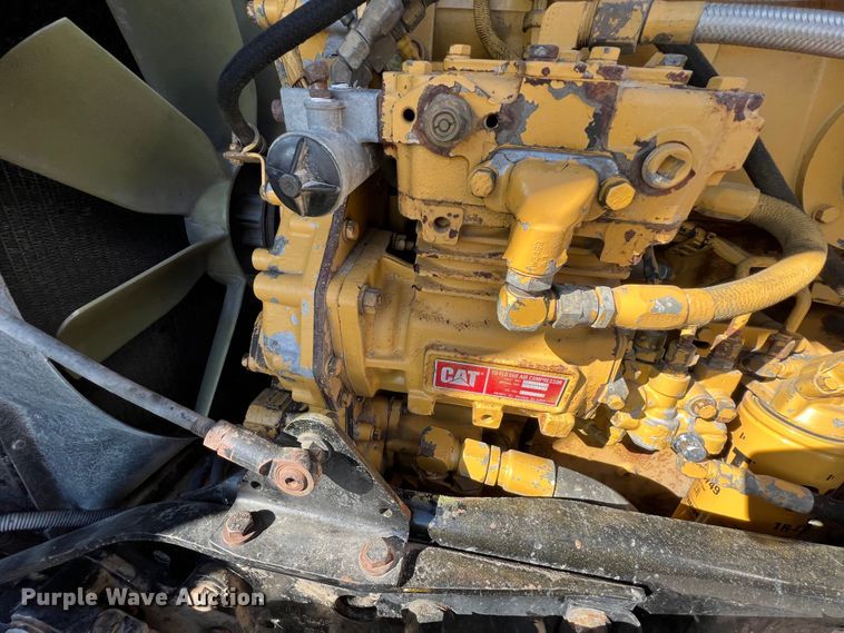 image for item KF9853 1998 Kenworth W900  truck cab and chassis