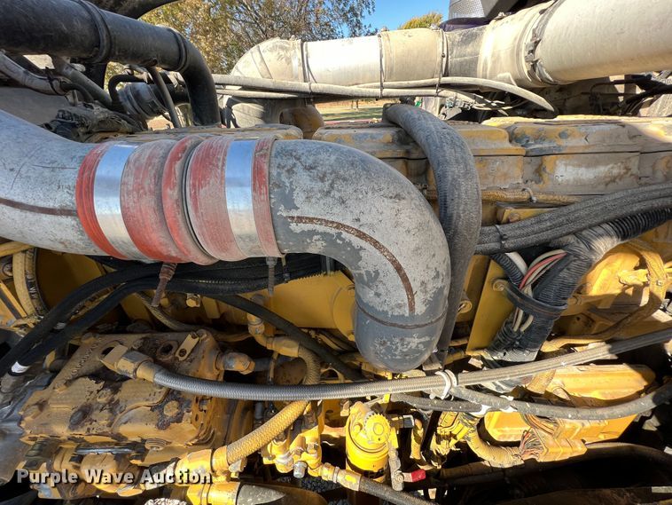 image for item KF9853 1998 Kenworth W900  truck cab and chassis