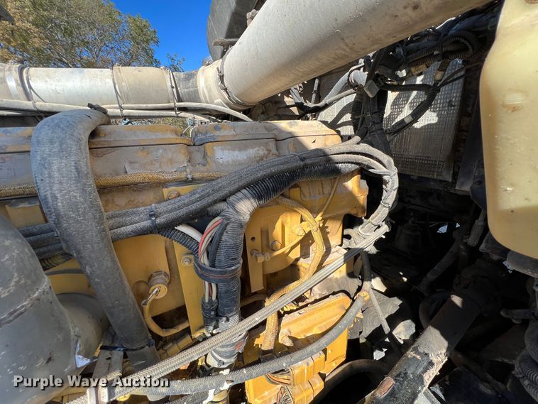 image for item KF9853 1998 Kenworth W900  truck cab and chassis