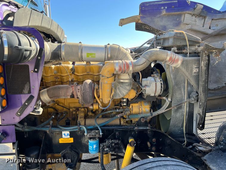 image for item KF9853 1998 Kenworth W900  truck cab and chassis