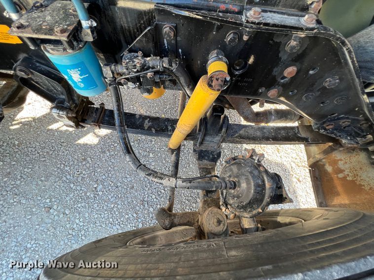 image for item KF9853 1998 Kenworth W900  truck cab and chassis