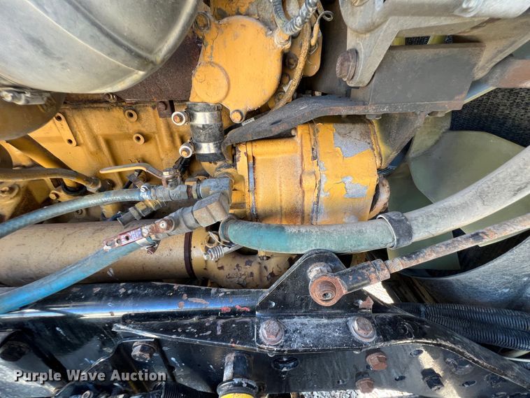 image for item KF9853 1998 Kenworth W900  truck cab and chassis