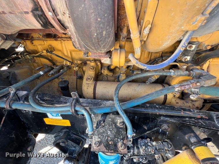 image for item KF9853 1998 Kenworth W900  truck cab and chassis