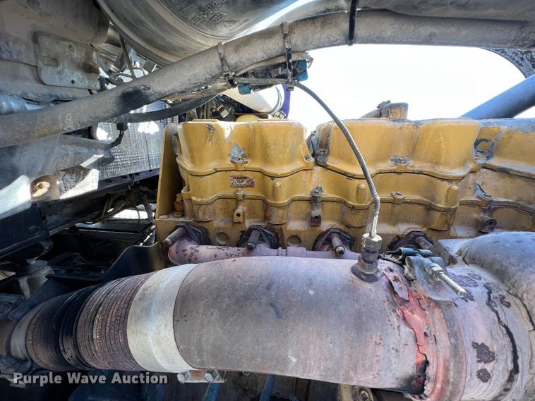 image for item KF9853 1998 Kenworth W900  truck cab and chassis