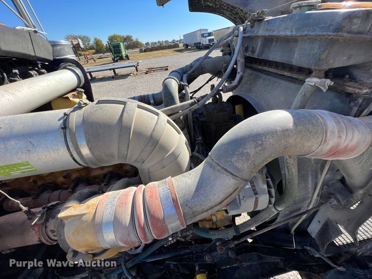 image for item KF9853 1998 Kenworth W900  truck cab and chassis