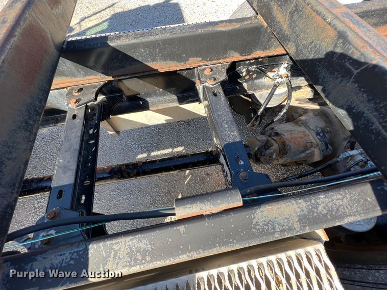 image for item KF9853 1998 Kenworth W900  truck cab and chassis