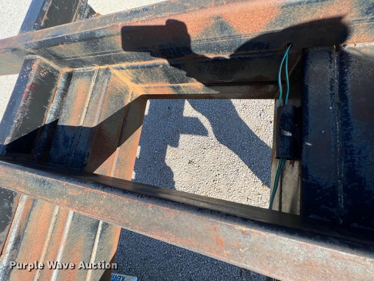 image for item KF9853 1998 Kenworth W900  truck cab and chassis