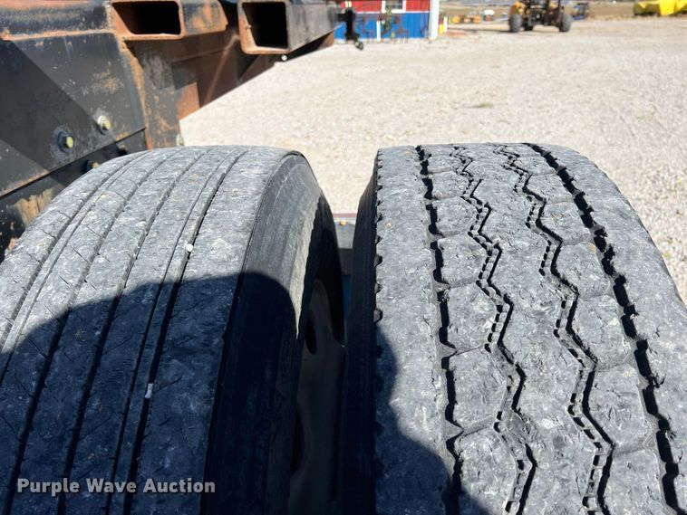 image for item KF9853 1998 Kenworth W900  truck cab and chassis