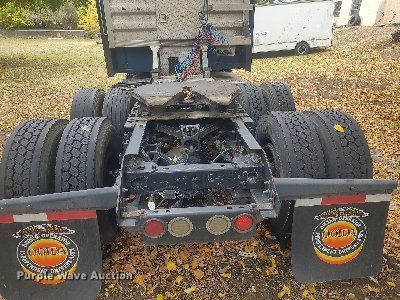 image for item KI9974 2013 Kenworth T660  semi truck