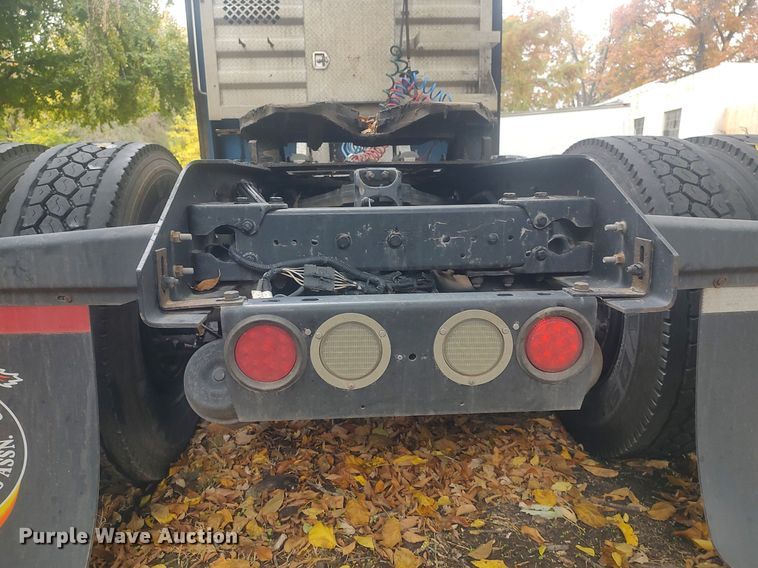 image for item KI9974 2013 Kenworth T660  semi truck