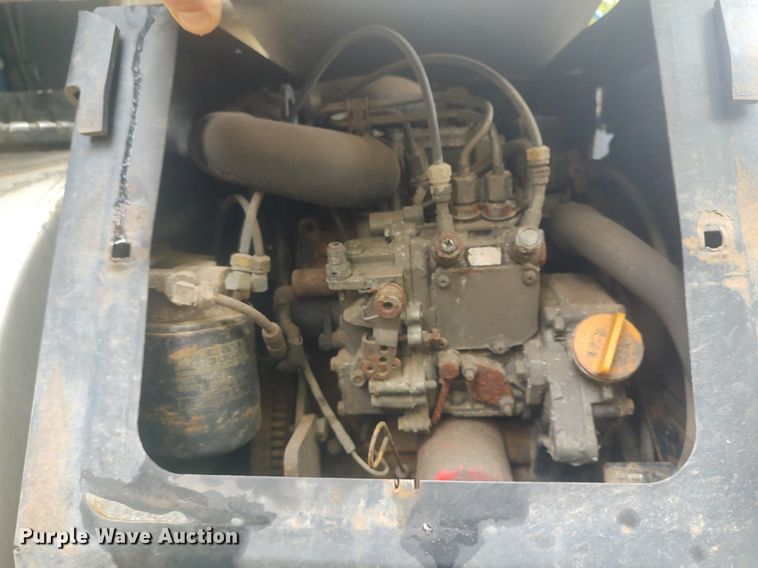 image for item KI9974 2013 Kenworth T660  semi truck