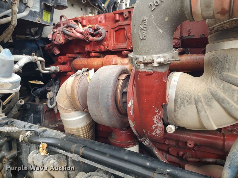 image for item KI9974 2013 Kenworth T660  semi truck