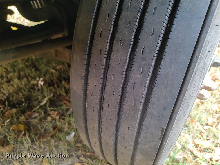 image for item KI9974 2013 Kenworth T660  semi truck